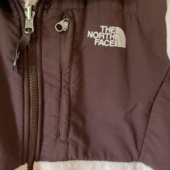 The North Face Fleece Jacket - Picture 2 of 5